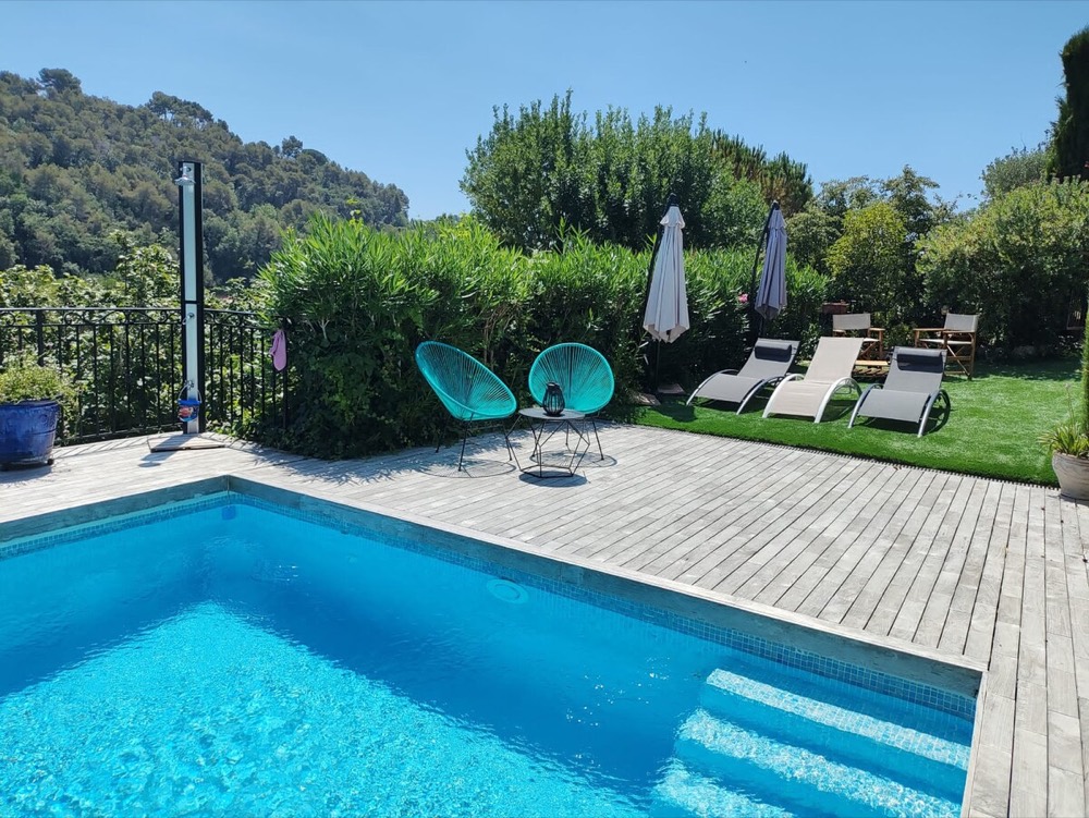 La piscine de la propriété KosyKasa à Saint-Paul-de-Vence